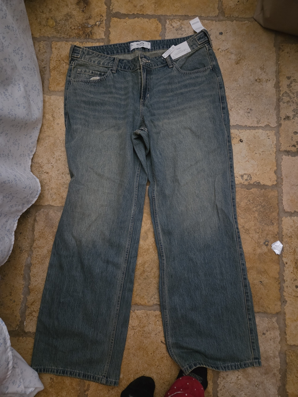 Baggy Hollister Jeans in Medium Blue Wash, Adjustable Waist Size 16L